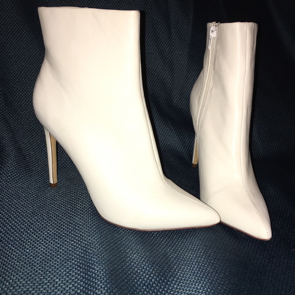 Olivia Portia White Ankle Boots